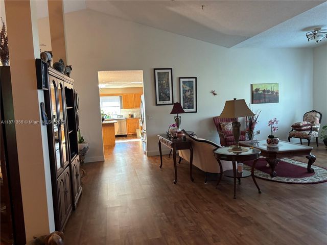 2267 SW Haycraft Cir, Port St. Lucie, FL 34953