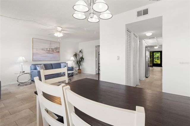 305 W 30TH AVENUE W A110, Bradenton, FL 34205