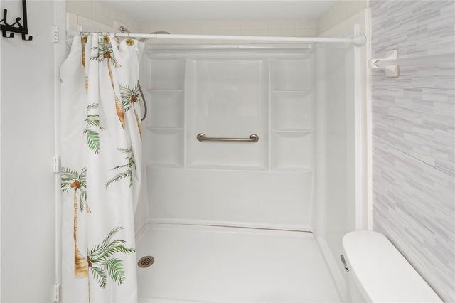 305 W 30TH AVENUE W A110, Bradenton, FL 34205