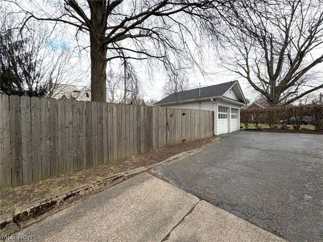 359 22nd Street NW, Canton, OH 44709