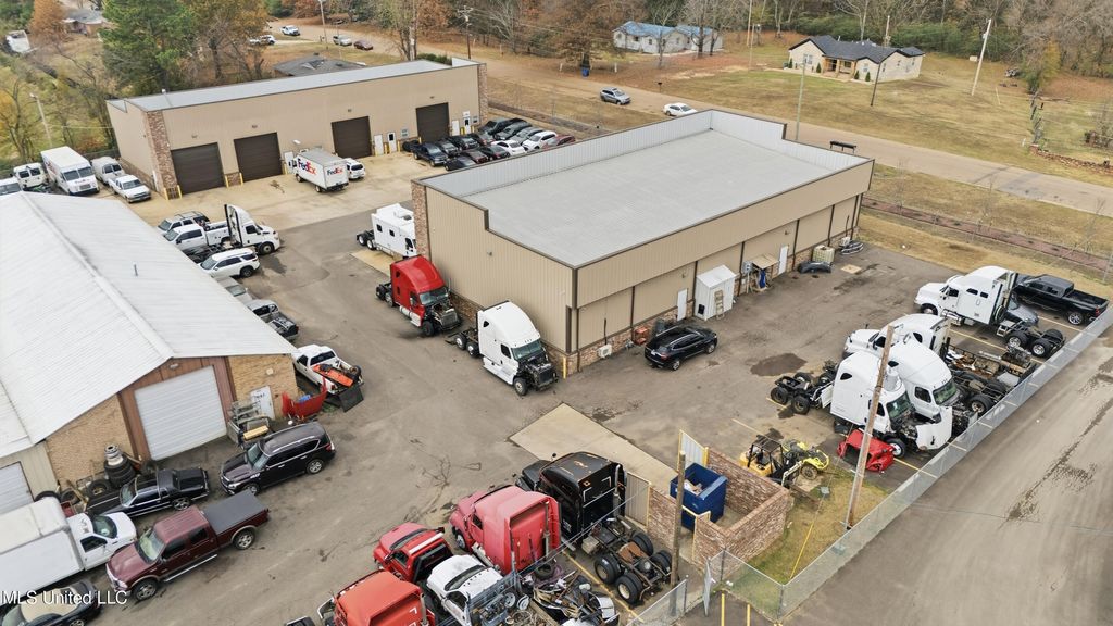 5898 Ross Road, Olive Branch, MS 38654 — exterior