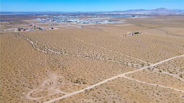 2 Mojave Drive, Adelanto, CA 92301