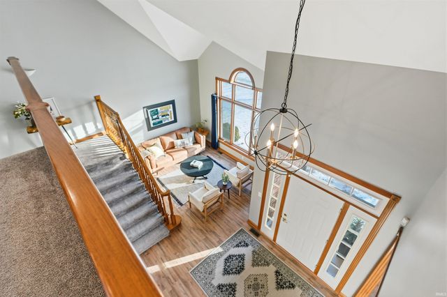 8517 Greyhawk Drive, Fort Wayne, IN 46835