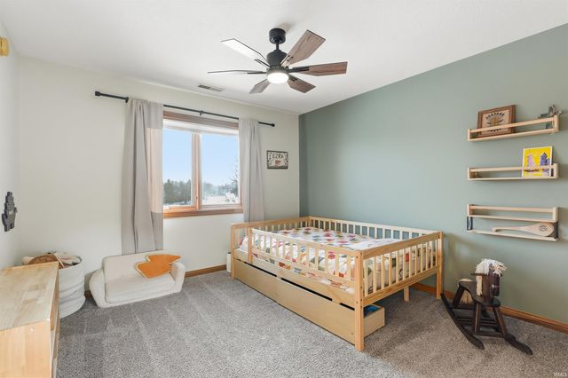 8517 Greyhawk Drive, Fort Wayne, IN 46835