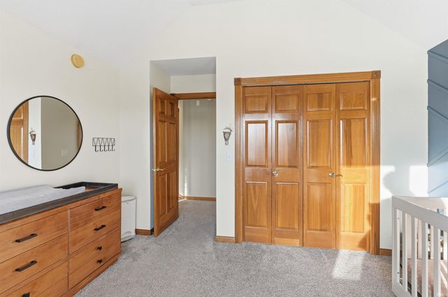 8517 Greyhawk Drive, Fort Wayne, IN 46835