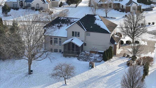 8517 Greyhawk Drive, Fort Wayne, IN 46835