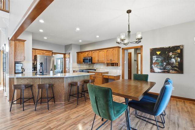 8517 Greyhawk Drive, Fort Wayne, IN 46835