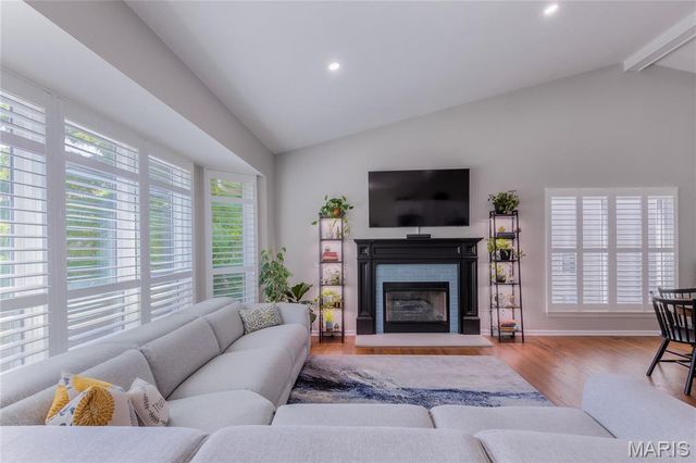 830 Harmony Terrace, Lake St Louis, MO 63367
