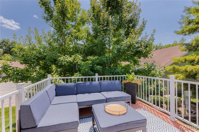 830 Harmony Terrace, Lake St Louis, MO 63367
