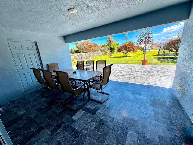 5425 NW Edgewater Avenue, Port St. Lucie, Port St Lucie, FL 34983