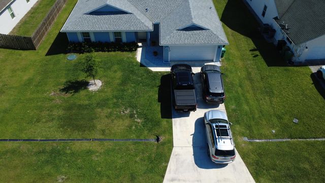 5425 NW Edgewater Avenue, Port St. Lucie, Port St Lucie, FL 34983