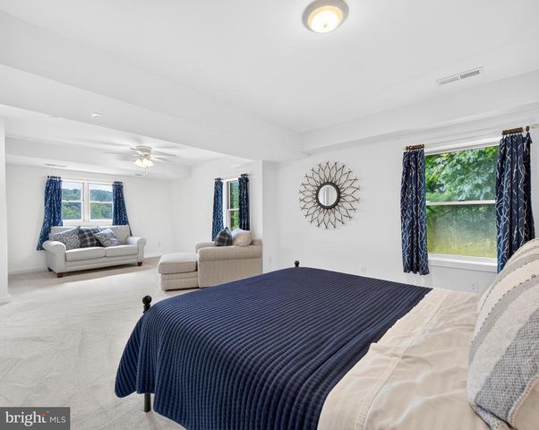 4028 S F T VALLEY RD, Etlan, VA 22719