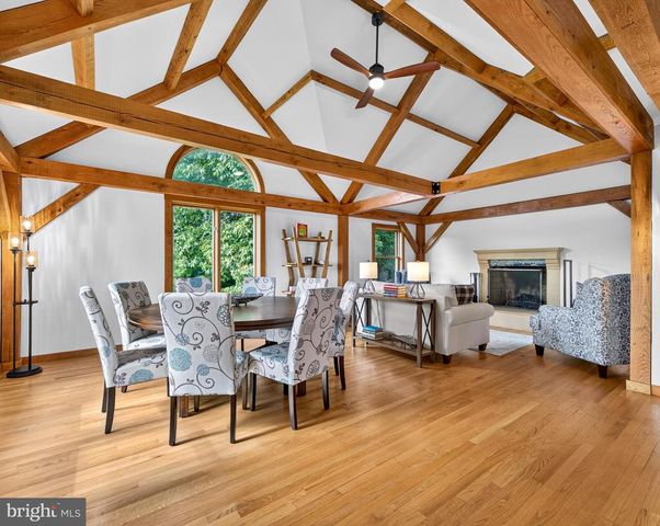 4028 S F T VALLEY RD, Etlan, VA 22719