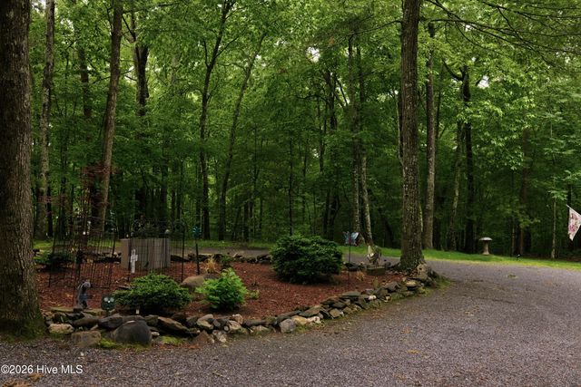 680 Hawthorne Lane, Murphy, NC 28906