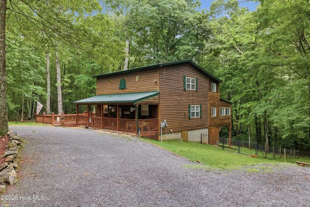 680 Hawthorne Lane, Murphy, NC 28906