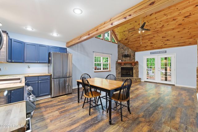 680 Hawthorne Lane, Murphy, NC 28906
