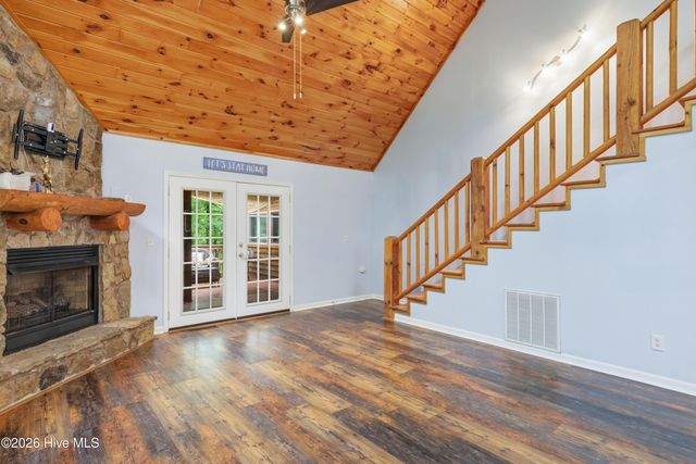 680 Hawthorne Lane, Murphy, NC 28906