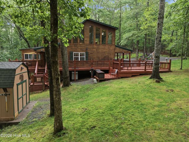 680 Hawthorne Lane, Murphy, NC 28906