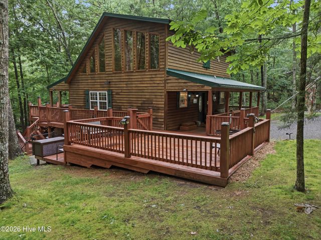 680 Hawthorne Lane, Murphy, NC 28906
