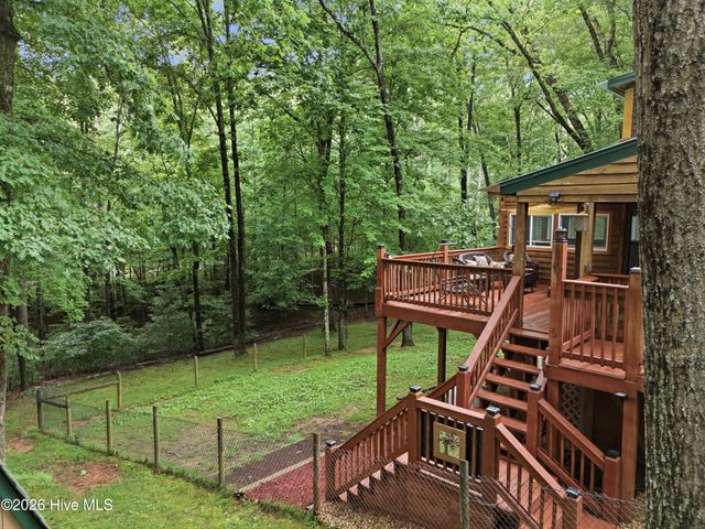 680 Hawthorne Lane, Murphy, NC 28906