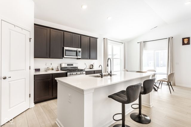 1339 LITTLE RODEO Place, Greenwood, IN 46143