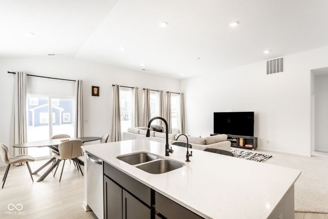 1339 LITTLE RODEO Place, Greenwood, IN 46143