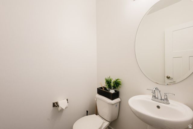 3892 W PILTON CT, Taylorsville, UT 84129