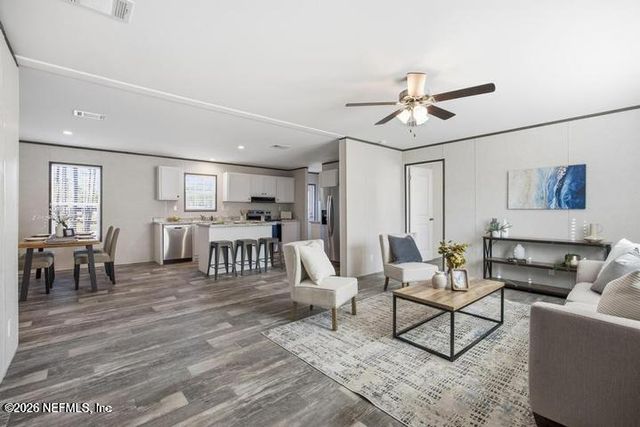 7136 PEMBROKE Street, Keystone Heights, FL 32656