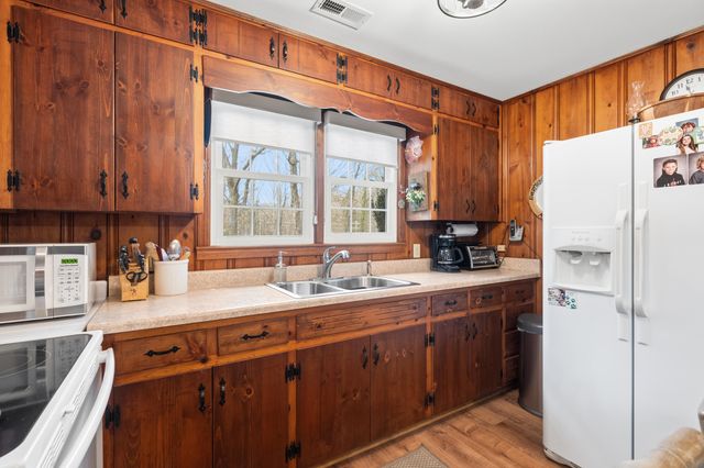 2270 Worth Lane NW, Charleston, TN 37310