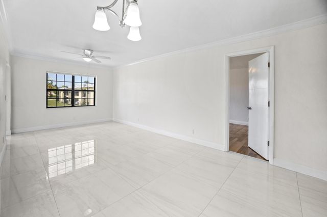 2355 Linton Ridge Circle F10, Delray Beach, FL 33444