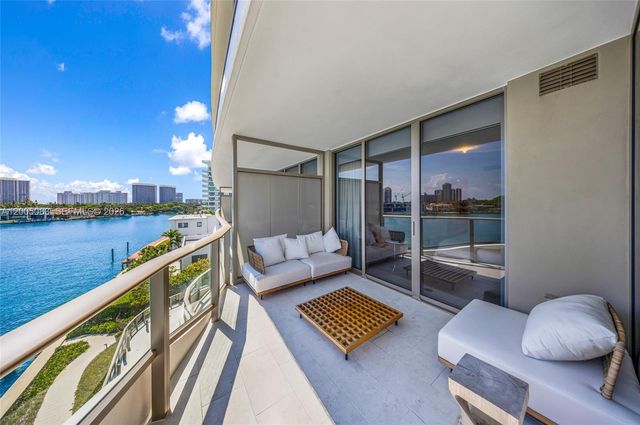 1135 103rd St 504, Bay Harbor Islands, FL 33154