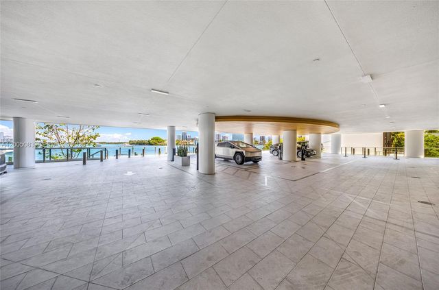 1135 103rd St 504, Bay Harbor Islands, FL 33154