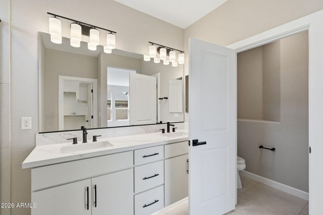 431 E BRACCIANO Avenue, Queen Creek, AZ 85140