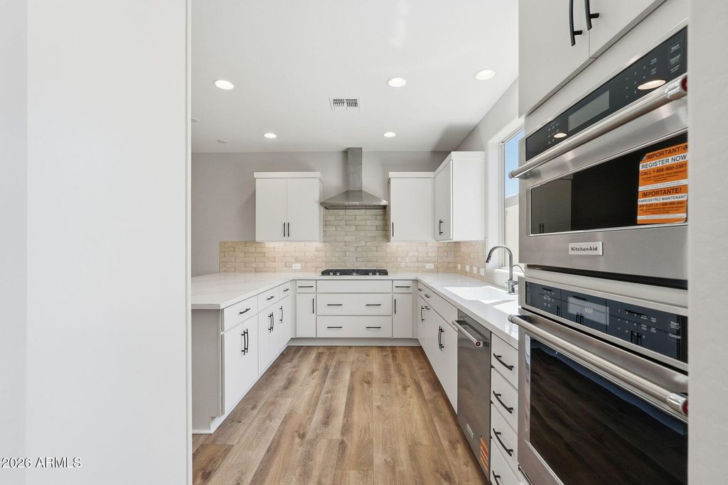 Image 11 of property listing at 431 E BRACCIANO Avenue, Queen Creek, AZ 85140