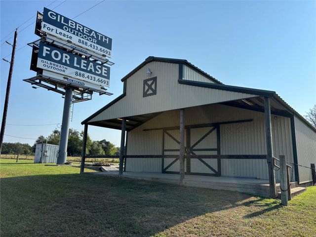 38042 N Highway 6, Hempstead, TX 77445