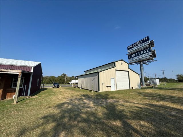 38042 N Highway 6, Hempstead, TX 77445