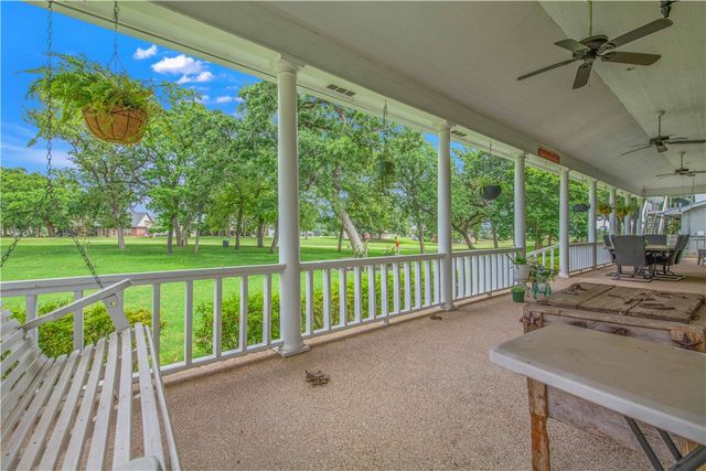 7 Hickory Ridge Lane, Hilltop Lakes, TX 77871