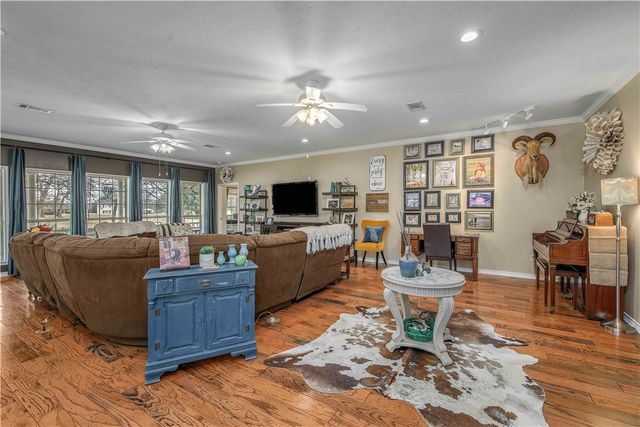 7 Hickory Ridge Lane, Hilltop Lakes, TX 77871