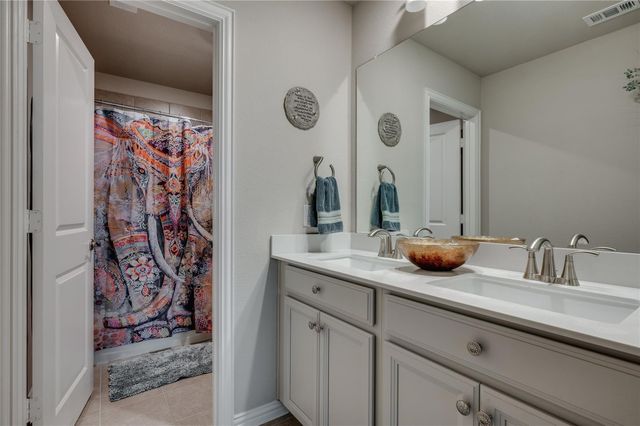 4800 Tahoe Trail, Carrollton, TX 75010