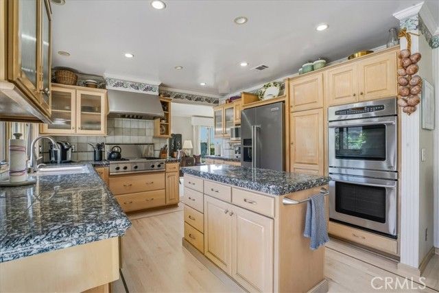 2218 Glacier, Santa Maria, CA 93455