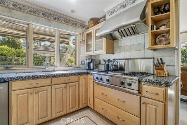 2218 Glacier, Santa Maria, CA 93455