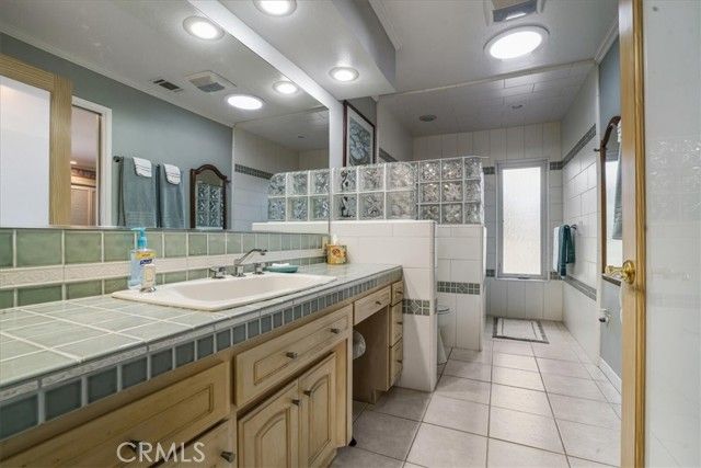 2218 Glacier, Santa Maria, CA 93455