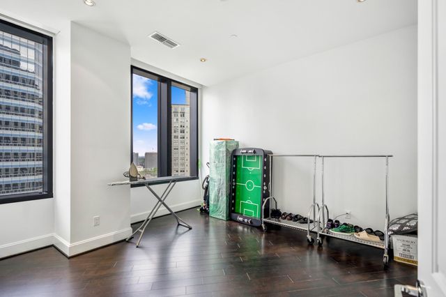 1409 Post Oak Boulevard 1804, Houston, TX 77056