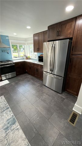 114 Onondaga Avenue Avenue, West Seneca, NY 14220