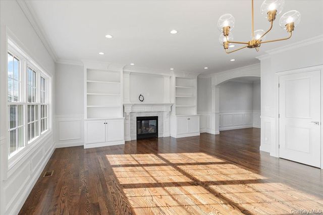 3421 Hawthorne Drive N, Wantagh, NY 11793