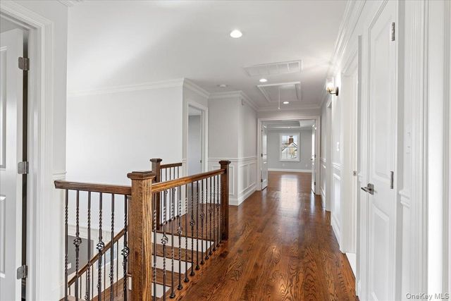 3421 Hawthorne Drive N, Wantagh, NY 11793