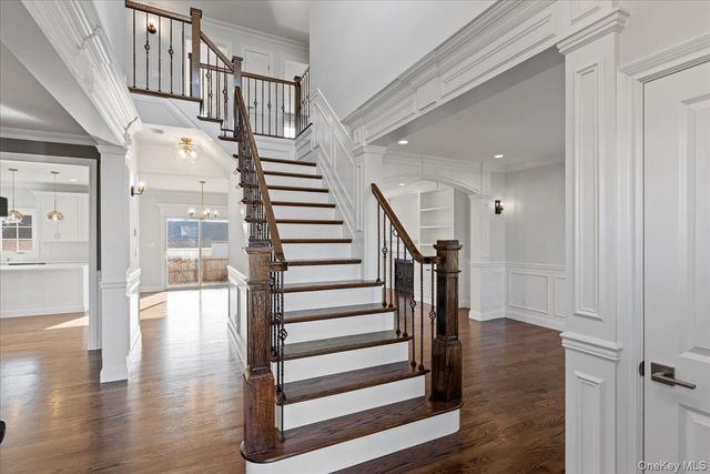 3421 Hawthorne Drive N, Wantagh, NY 11793