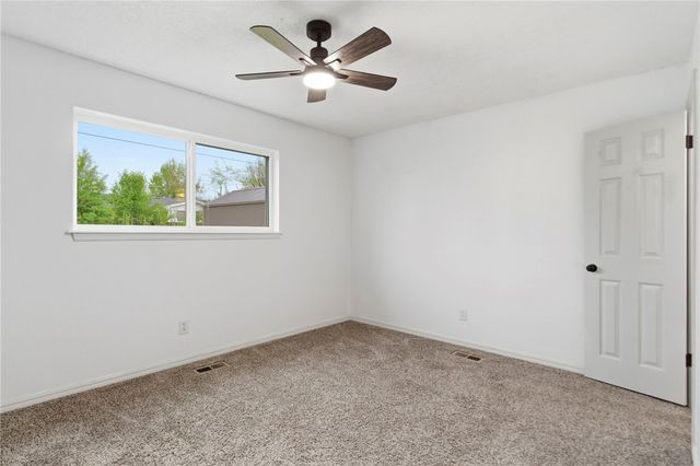 1615 W Sherryden Drive, Rogers, AR 72758