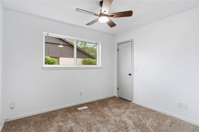 1615 W Sherryden Drive, Rogers, AR 72758