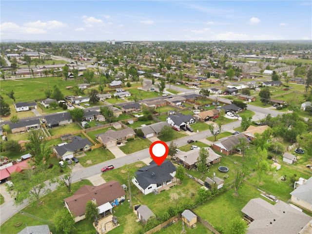 1615 W Sherryden Drive, Rogers, AR 72758